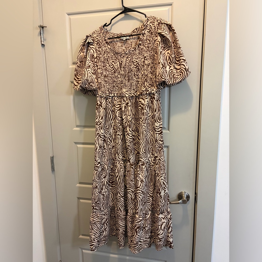 Moon River Brown & Cream Patterned Maxi Dress